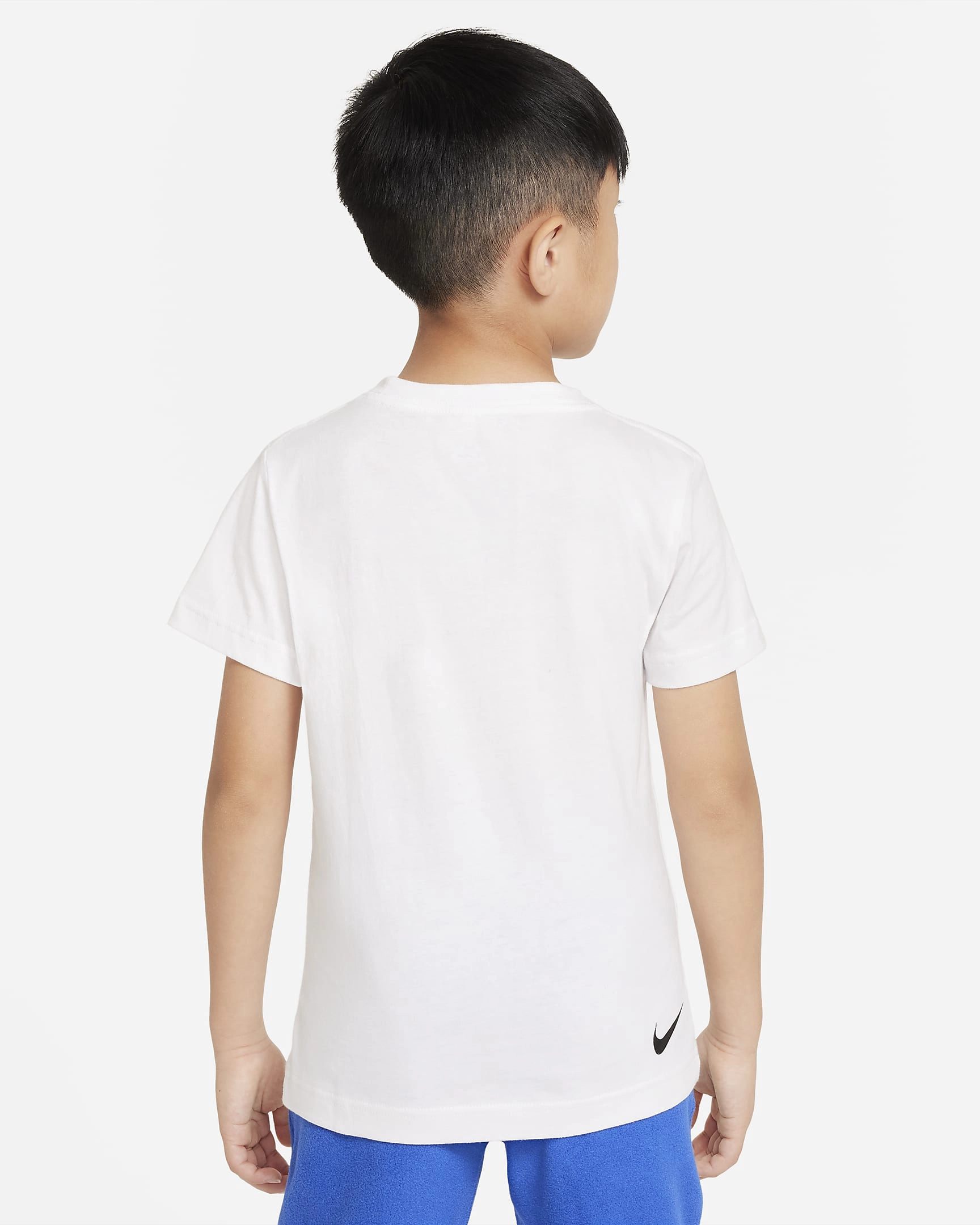 Nike ACG Kinder-T-Shirt: Abenteuer ruft! Entdecke die Welt mit Style und Komfort. Dein kleiner Held verdient das Beste!